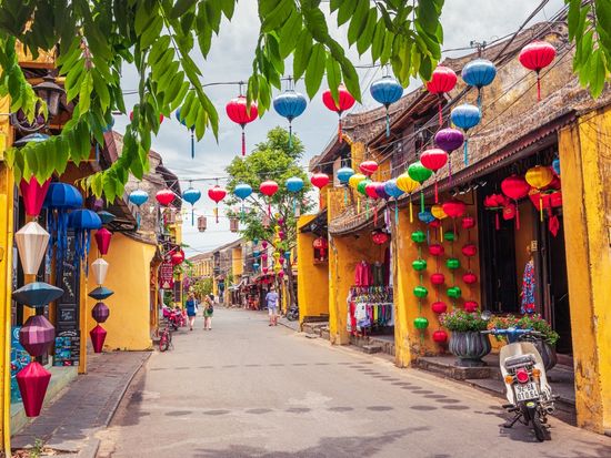 shutterstock_2516799957