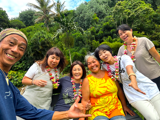 ハワイ島　アンティ・ナニのスピリチュアル・ハワイアンガーデンツアー　魂と対話する癒しの場所＜8時間／日本語・英語＞