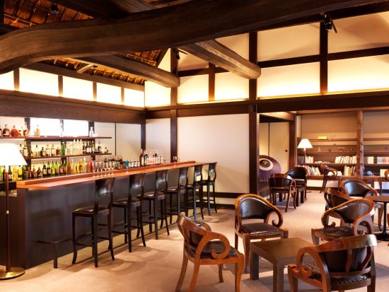 【徳島】登録有形文化財・旧樫野家住宅で珍しい「つまもの」採取体験と庭園散策 二十四節気料理をランチで堪能！＜ランチ付 / 午前半日＞