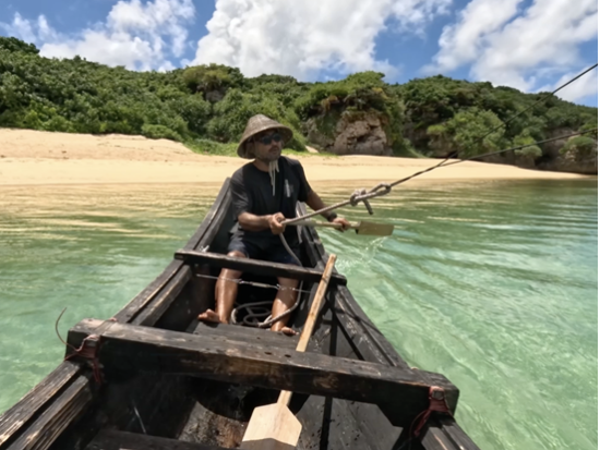サバニ造船体験 伝統と自然に寄り添う ここでしかできないサバニ造船から乗船までを体験する石垣島文化ツアー＜昼食付／5時間＞