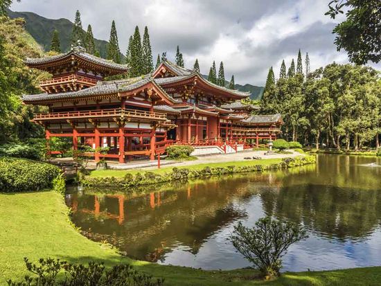 Hawaii_Oahu_shutterstock_506593210