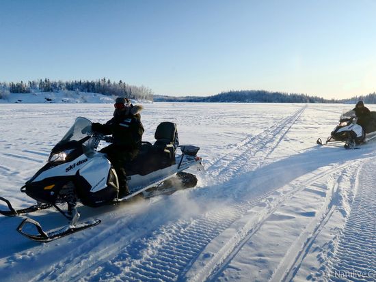 Yellowknife Snowmobile 01