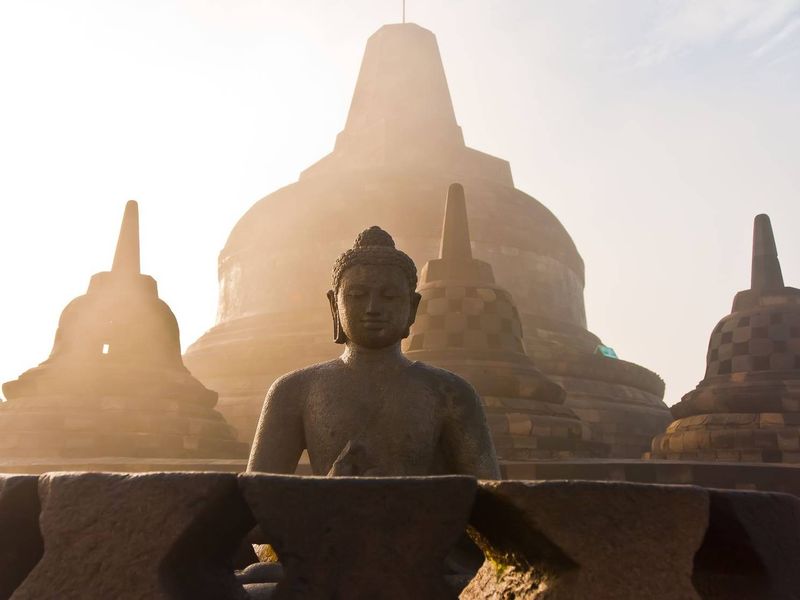 Indonesia_Yogyakarta_Borobudur_123RF_13068957