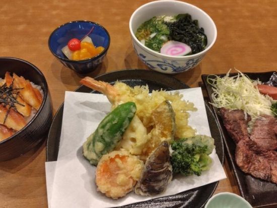 【英語バスツアー】姫路城・好古園+家老屋敷跡公園+有馬温泉+六甲山を巡る日帰り観光＜昼食付プランあり／大阪発／英語ガイド＞