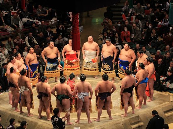 土俵入り01-scaled