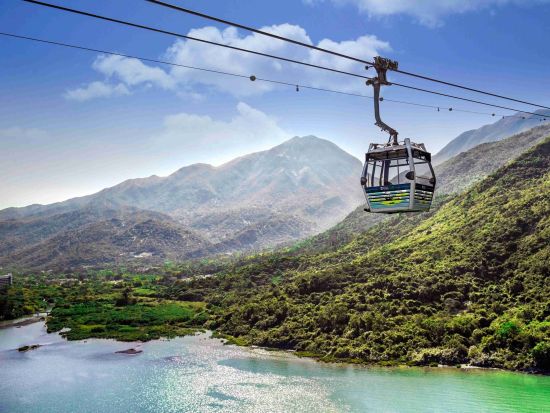 ランタオ島ゴンピン360（昂坪360）チケットランタオ島の絶景を一望＜パノラマキャビンプランあり／香港＞