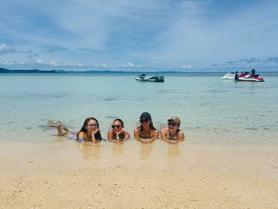 ツアー女の子１