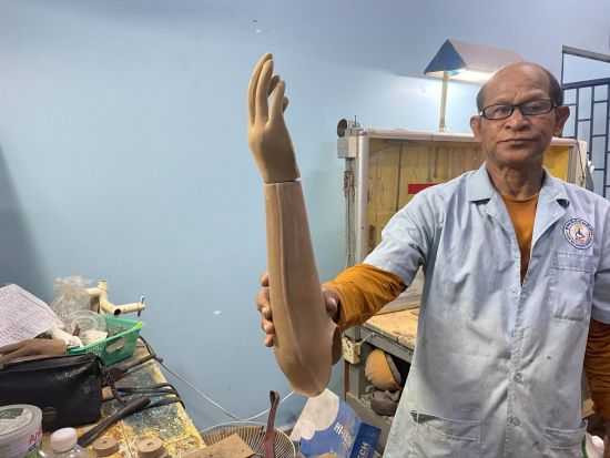 チャリティーツアー　孤児院・ハンディキャップセンター・フレンズウィズアウトボーダー訪問＜シェムリアップ発＞