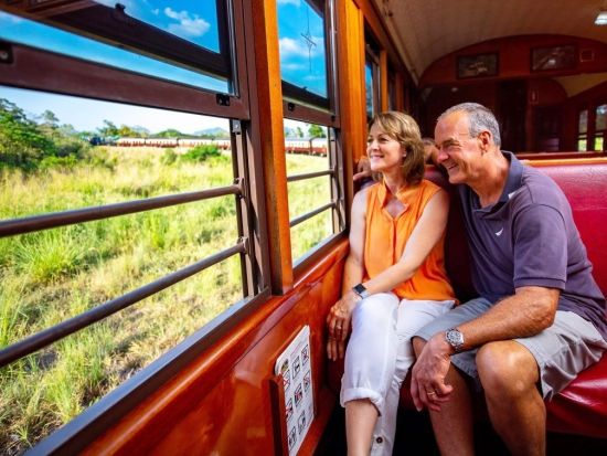 世界遺産キュランダ（鉄道＆スカイレール）オーストラリア装甲砲兵博物館入場付き！キュランダ村散策も楽しめる♪＜ケアンズ発着＞