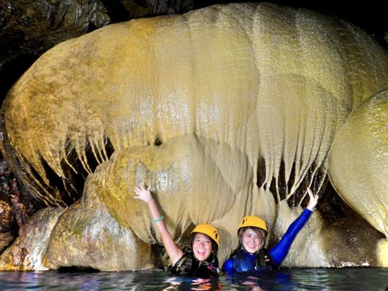 パンプキン鍾乳洞探検ツアー カヌーでアクセス！海からしか入れない神秘の洞窟＜半日／宮古島＞ by宮古島 ADVENTURE PiPi