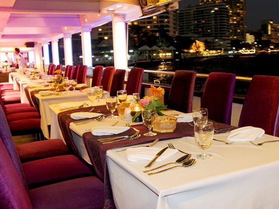 チャオプラヤ号ディナークルーズ　ロマンティックな夜景とディナーを満喫！ ＜アジアティーク発着＞