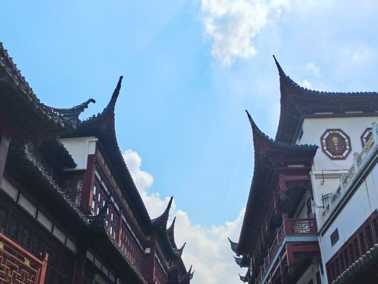 【上海観光の決定版！】上海タワーに上る☆上海1日観光ツアー＜ホテル送迎／日本語ガイド／昼食付＞