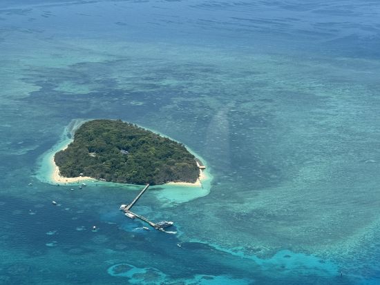 グリーン島＆キュランダ1日ツアー　美しい海と熱帯雨林の2大世界遺産を満喫！シュノーケル体験＋スカイレール＆キュランダ鉄道にも乗車＜月水金／日本語／ケアンズ発＞
