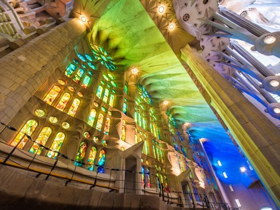 一味ちがう解説を楽しもう！元コメディアンの公認ガイドがユーモアたっぷりご案内する サグラダ・ファミリア見学ツアー＜英語ガイド／約1時間半＞