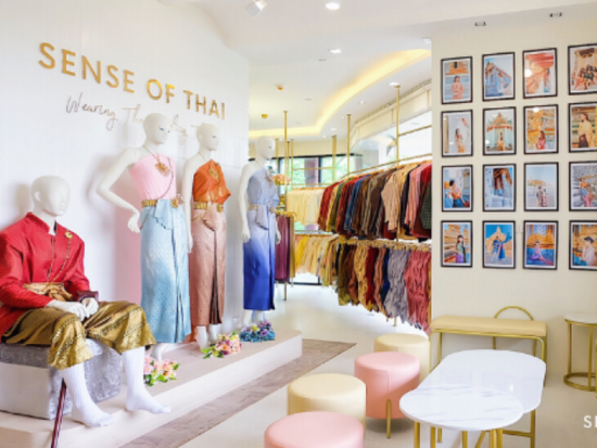 バンコク市内観光　人気ショップ「センス・オブ・タイ」のタイ伝統衣装を着て人気寺院を巡るフォトジェニックツアー ＜日本語ガイド＞ by JTB