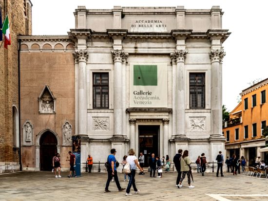 アカデミア美術館ガイドツアー 「ダヴィデ像」ミケランジェロの傑作をガイド解説で鑑賞！街歩きツアー付プランも＜公認英語ガイド＞＊お申し込みと同時に即予約確定