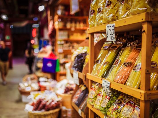 Florence_Central-Market_shutterstock_718409083