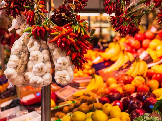 Italy_Florence_Central Market_pixta_88718646_M