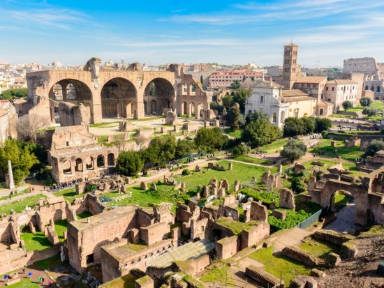 コロッセオ＆フォロ・ロマーノ見学ツアー アリーナ入場確約！3時間で古代ローマに没入体験＜18歳以上／公認英語ガイド＞＊お申し込みと同時に即予約確定