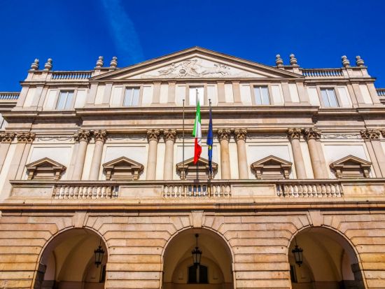 ミラノ スカラ座 優先入場付ガイドツアー＜公認英語ガイド／1時間＞＊お申し込みと同時に即予約確定