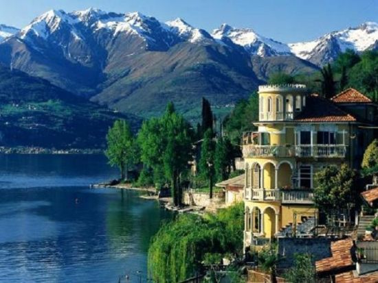 ミラノ発 コモ湖クルーズ＆ベッラージョ散策 日帰りバスツアー ＜公認英語ガイド／ミラノ中央駅発着＞＊お申し込みと同時に即予約確定