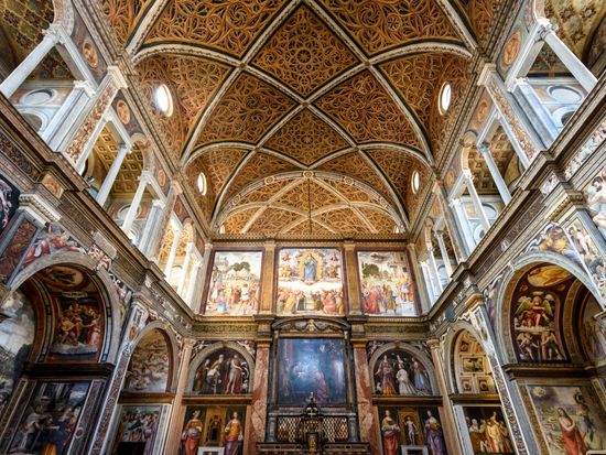 Interior San Maurizio church AdobeStock216561741