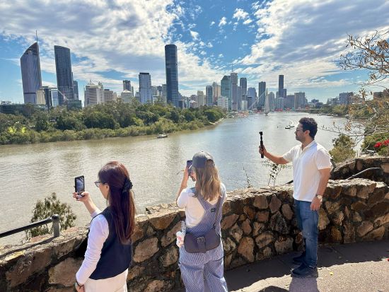 ブリスベン 半日市内観光バスツアー 主要名所を効率よく巡る！＜4時間／少人数／英語ガイド＞