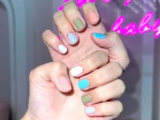 グロウルーム「GLOW ROOM Beauty & Bubble Bar」レインヒルモール内のサロンでジェルネイル＆ケア＜トンロー駅またはプロンポン駅＞