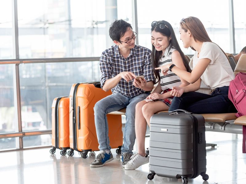 Generic_Airport-transfer_shutterstock_1097470862