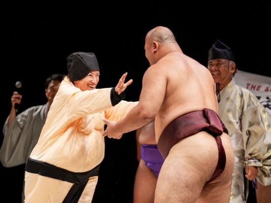 THE SUMO HALL 日楽座 OSAKA Sumo Show＜スナックバッグ付き／英語＞