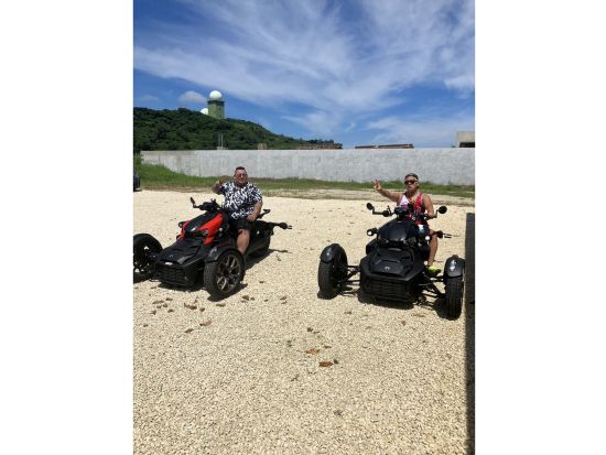 宮古島サンセットトライクツアー ヘルメット不要＆初心者歓迎♪1時間で絶景ポイントへ 宮古島の夕日を満喫！＜2人乗りOK／1時間／キャンセル無料＞