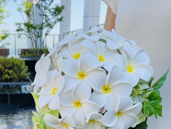 日本に持ち帰れるお花 「プルメリアブーケ＆ブートニア」