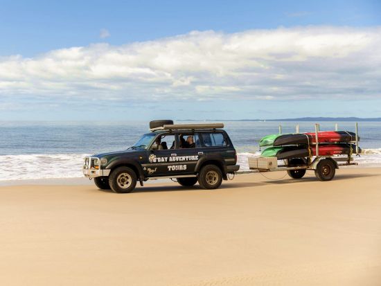 ブライビー島4WD日帰りツアー　ビーチ＆ラグーン探索＋戦争遺跡見学など自然・野生動物・歴史を満喫！＜昼食付き／英語ガイド／ブリスベン発＞