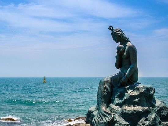 釜山人気スポットめぐり日帰りツアー　釜山タワー＋甘川文化村＋青沙浦ダリッドル展望台＋海辺列車＋海雲台ビーチなど写真映えスポットを満喫！＜1日／日本語ガイド＞