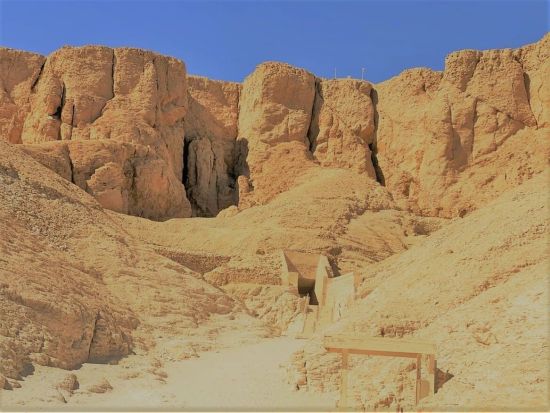 【カイロ空港発着　エジプト周遊7泊8日】　ナイル川クルーズ＆寝台列車乗車付き　カイロ＋ルクソール＋アスワン＜日本語／貸切＞