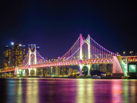 釜山の夜景を満喫！ナイトツアー　広安里ビーチ＋マリンシティ＋The Bay101で美食と光の絶景満喫＜日本語ガイド／ケミチプのナッコプセ夕食付き／送迎あり＞