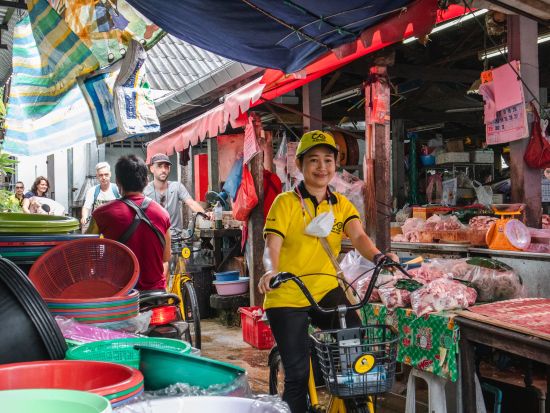 チェンマイ自転車ツアー　ローカルな雰囲気たっぷりのエリアを走る！昼食付きプランあり＜英語ガイド＞