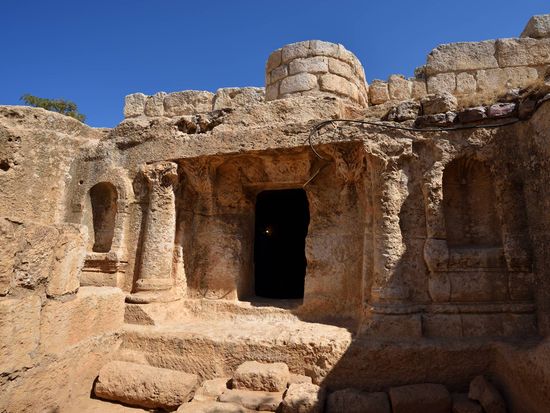 Amman_Seven Sleepers Cave_shutterstock_1311055337