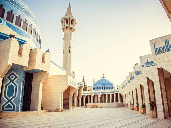 Amman_King Abdullah Mosque_shutterstock_568393981