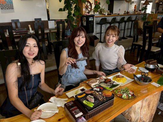 LINE_ALBUM_ランチクルーズ宣材写真_251007_71