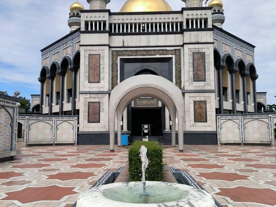 Jame' Asr Hassanil Bolkiah Mosque1