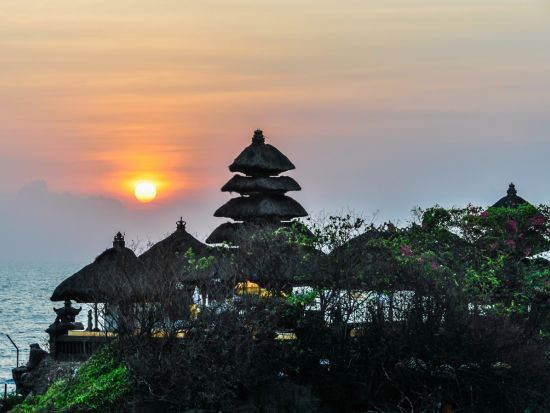バリ島 貸切チャーター予約　日本語ドライバーガイド付！アレンジ自由な貸切専用車で観光を満喫＜空港送迎対応可＞