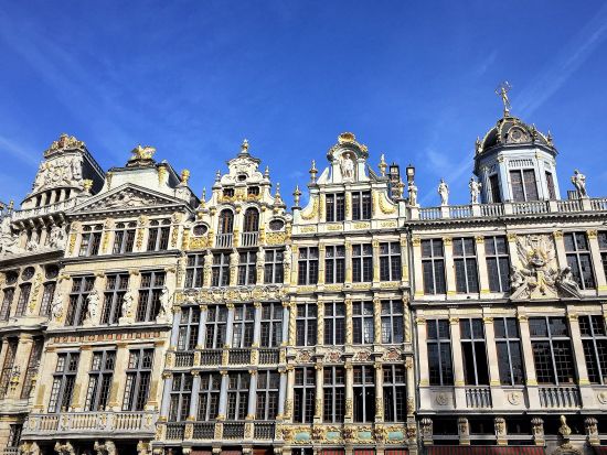 本場ベルギーのチョコレート三昧ウォーキングツアー！チョコ10種試食&手作り体験＜ブリュッセル発＞