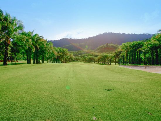 【カオラック発】カタトン・ゴルフリゾート＆スパ送迎付きゴルフツアー  ＜空港送迎オプション可／キャディーフィー・カート代込＞