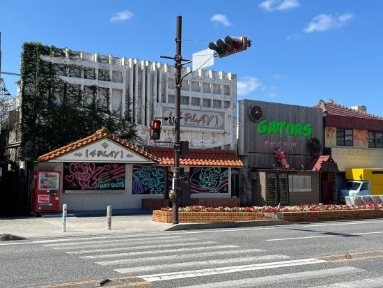 コザの街、映画の中を歩く旅＜コザ地区／沖縄市＞