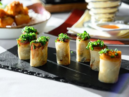 レッド・スカイ・ルーフトップ＆バー「Red Sky Rooftop & Bar 56th Floor」事前予約　バンコク随一の夜景×極上カクテルで贅沢時間を満喫