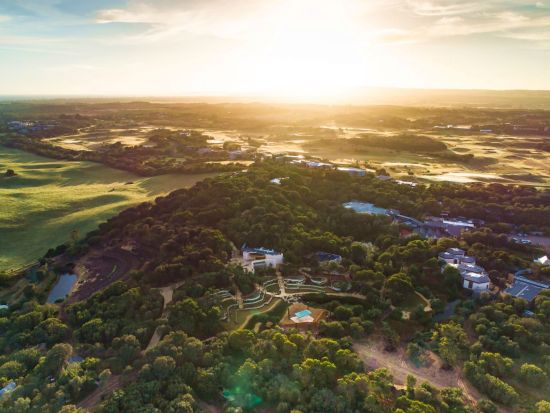 モーニントン温泉ツアー　ブライトンビーチやワイナリー訪問も満喫！絶景ビーチ＆天然温泉で癒しのひととき＜日本語ガイド／英語・韓国語ガイド＞