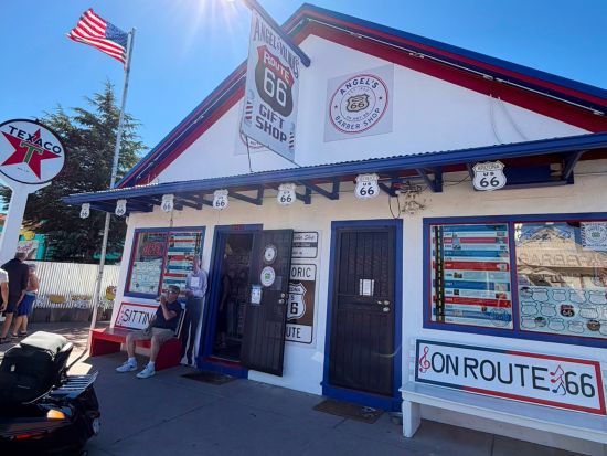 開通100周年特別企画！ルート66＆グランドキャニオン日帰り観光ツアー　映画『カーズ』の舞台セリグマンやハックベリー立ち寄り＜日本語ドライバーガイド＞