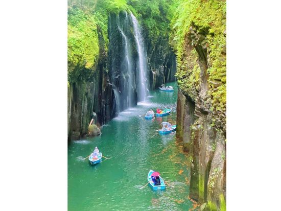 福岡発日帰りバスツアー　阿蘇山・高千穂峡・上色見熊野座神社　九州の自然と神秘を巡る旅＜博多発着＞
