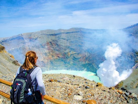 福岡発日帰りバスツアー　阿蘇山・高千穂峡・上色見熊野座神社　九州の自然と神秘を巡る旅＜博多発着＞